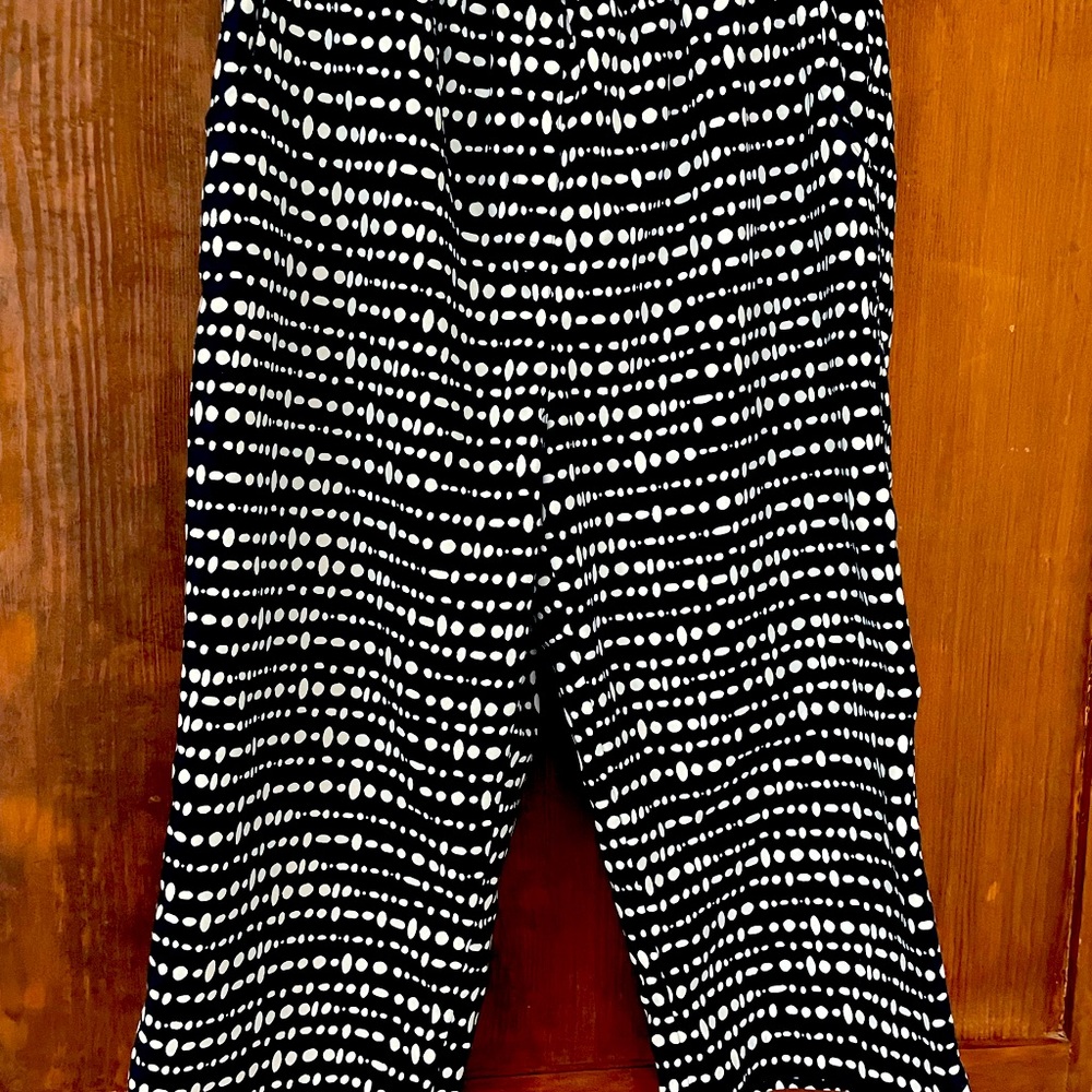 Kim Rogers Navy Blue White Capris Dots 12